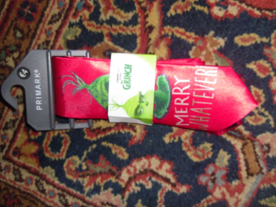 cravata noua ,pt Craciun