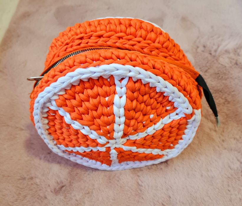 Дамски плетени чанти на една кука