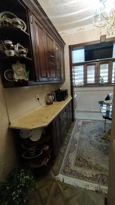 Аренда 4-х комн квартиры ЮА-6 квартал