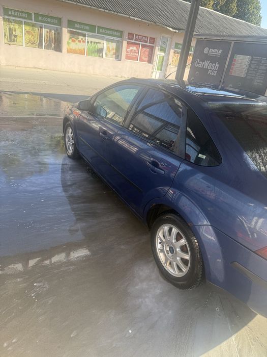 Ford focus pentru dezmembrari.