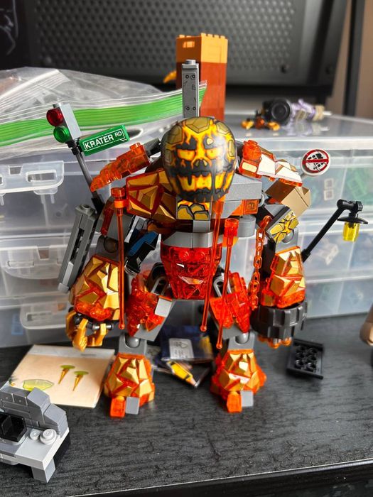 Лего Лавовый монстр