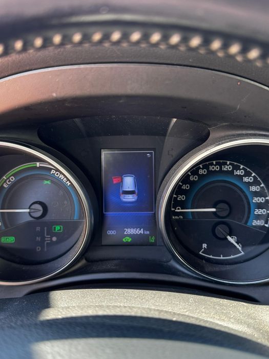 Toyota auris hybrid