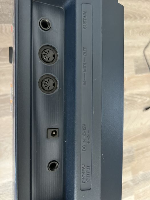 Yamaha PSR260 Синтезатор