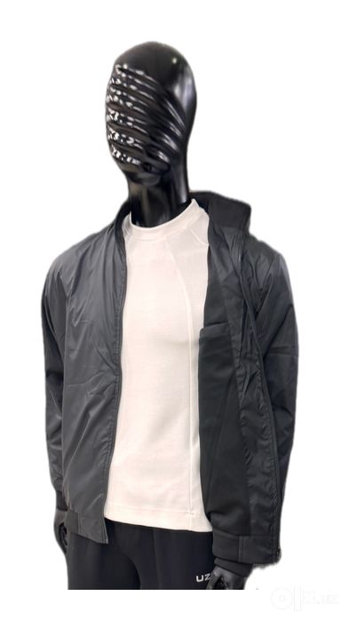 Ветровка мужская L-XL. NIKE.