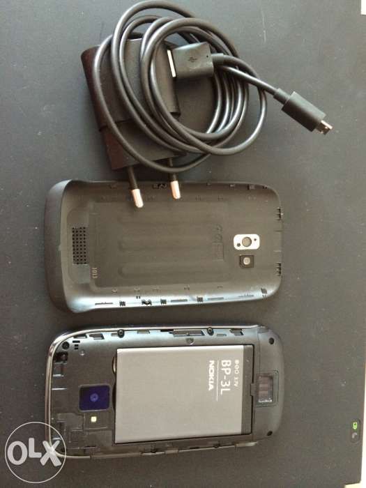 Telefon Nokia Lumia 610 negru