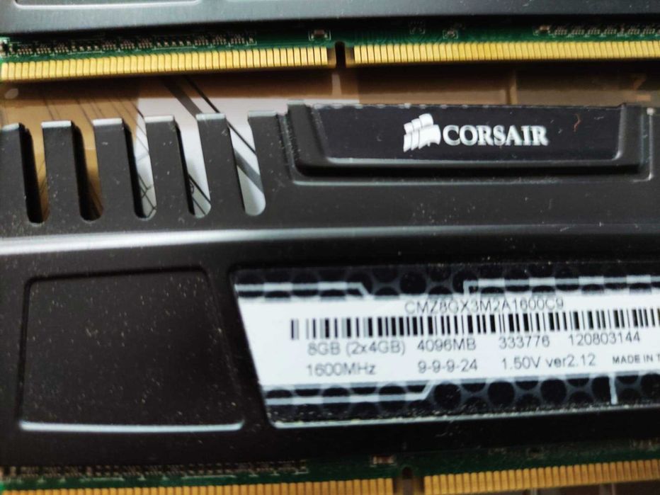 fx 8120 3.1GHz , 16 gb ddr3, doua kituri de Hyperix, Corsair