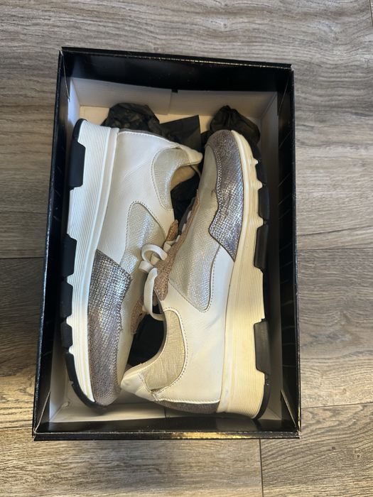 Нови маратонки Bianki