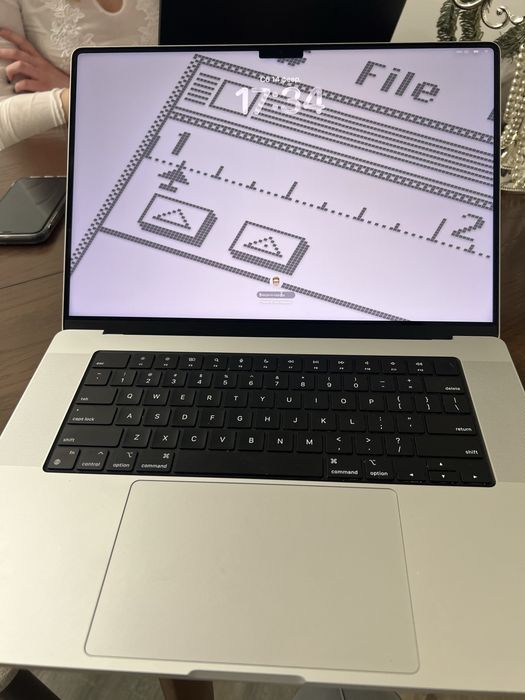 Macbook Pro 16 M3 Pro 18/512