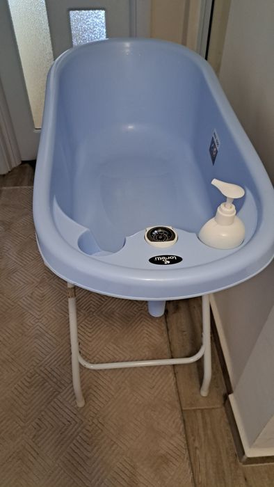 Ваничка със стойка