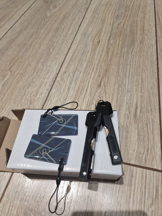 Продам замок новый