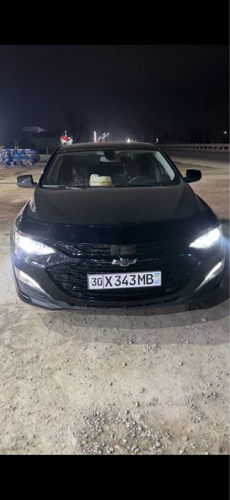 Malibu 2 oldi banfer premer oq qora ranglari bor