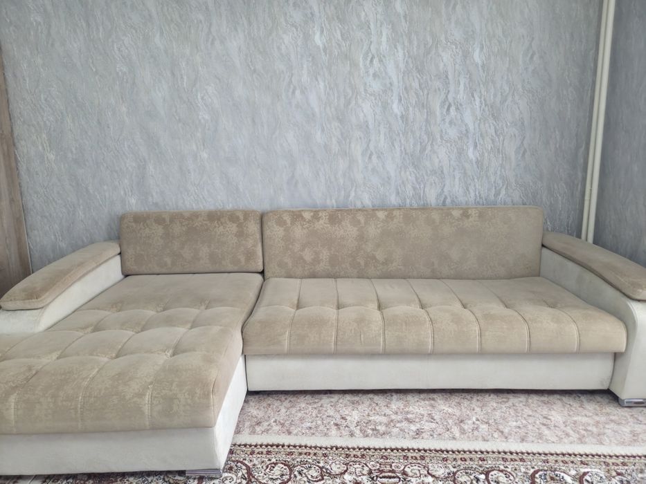 Продам диван угловой