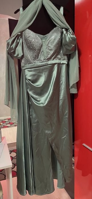 Бална рокля