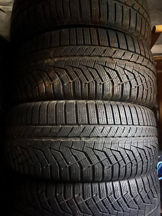 Шины 245/45/ R18
