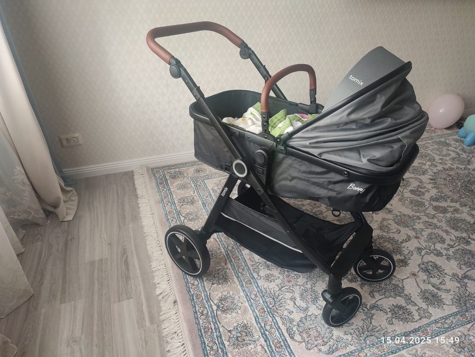 Коляска детская почти новая