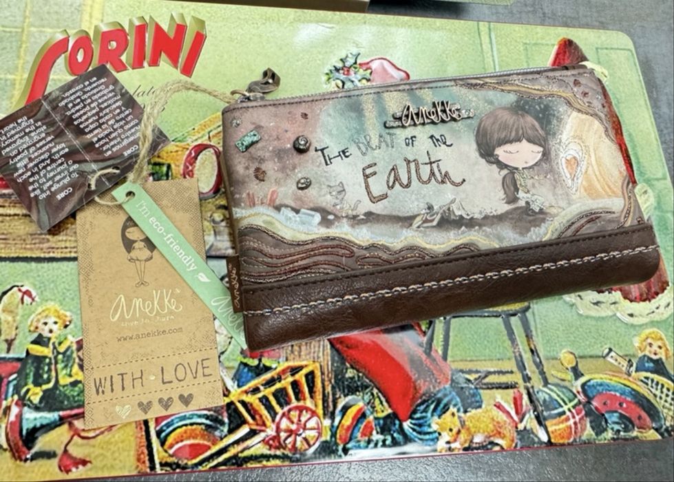 Portofel Anekke nou in cutie