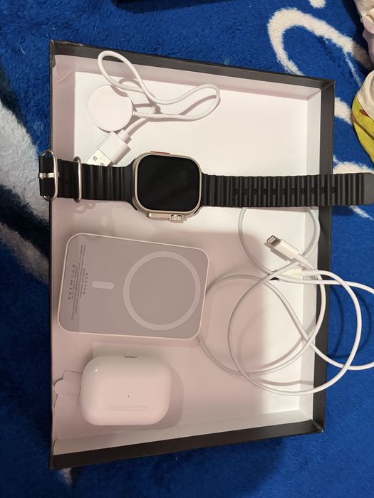 Ceas smart + căști + powerbank