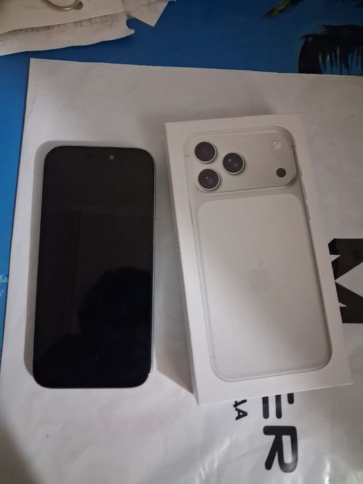 Продам iphone 17 pro 1tb