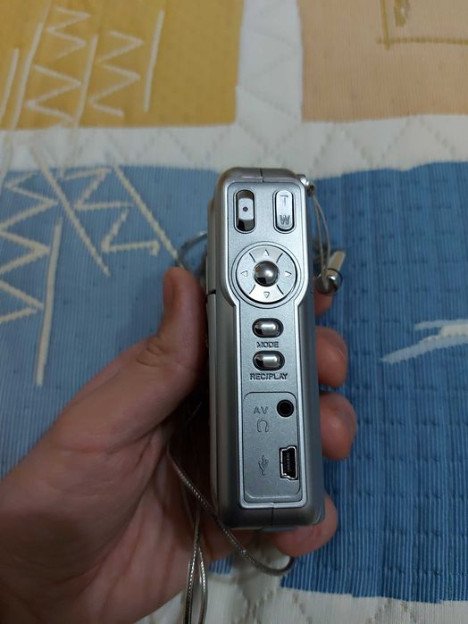 AIRIS цифрова видеокамера MPEG4 с батерия