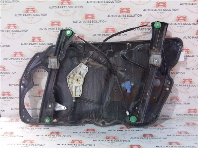 macara geam usa stanga fata vw passat b6