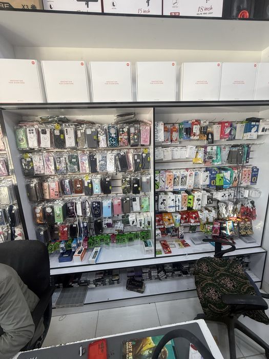 Telefon polkalar srochni sotiladi