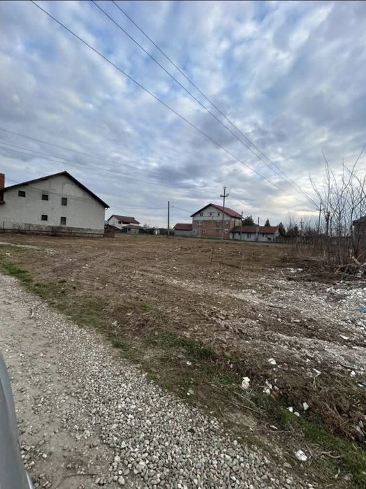 Vand Teren in Bujoreni 49 € m²