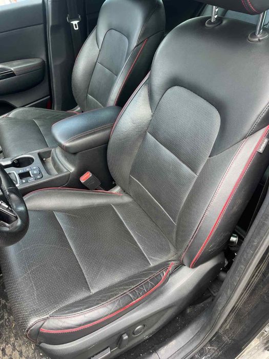 Кожен салон с обдухване и нагреватели за Киа Спортидж GT Line 2020г.