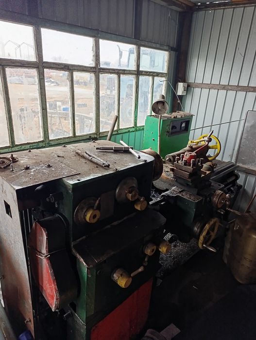 Токарный станок 1Б61А