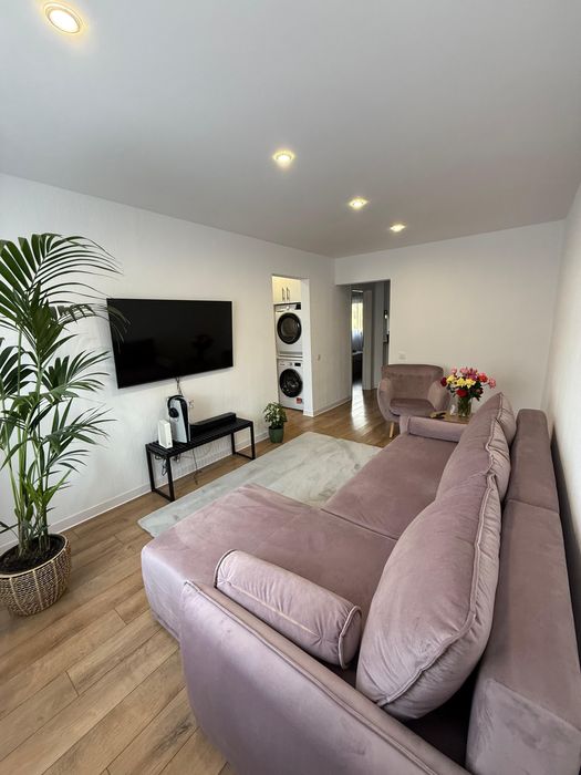 Apartament De Vanzare!