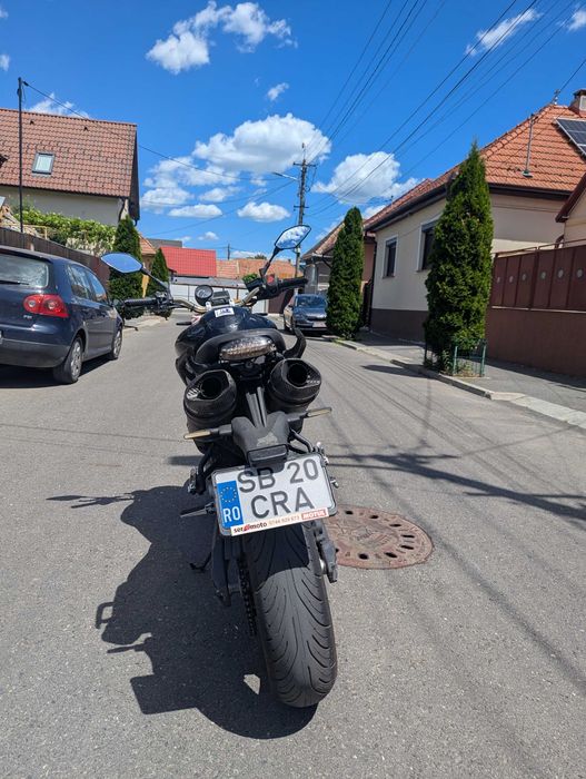 Motocicleta Yamaha MT-03 660cc