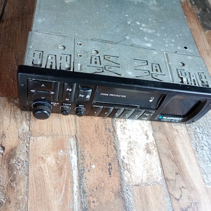 Radio stereo Blaupunkt, față Becker sa