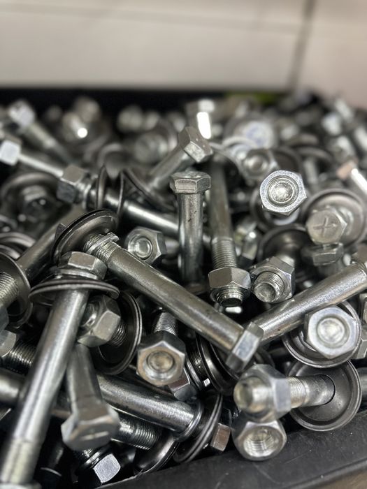 Болт рессорный на газель