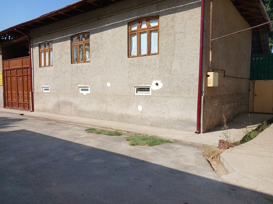 СРОЧНО ПРОДАЁТСЯ частный дом в экологически чистом районе .