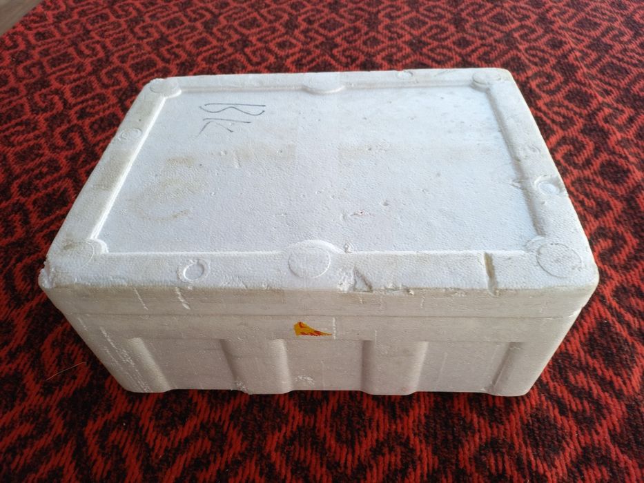 Термос, пенопластовые коробки