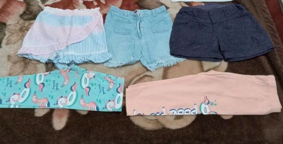Lot pantaloni scurti 122-128