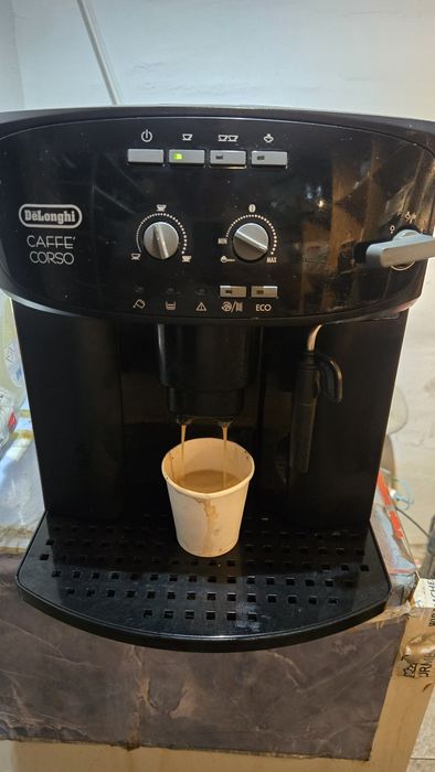 Aparat de cafea cu boabe Delonghi caffe corso
