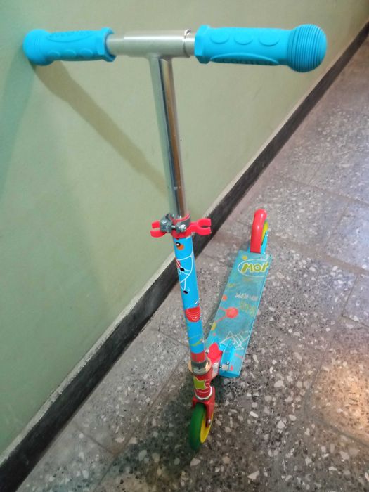 тротинетка с две колела