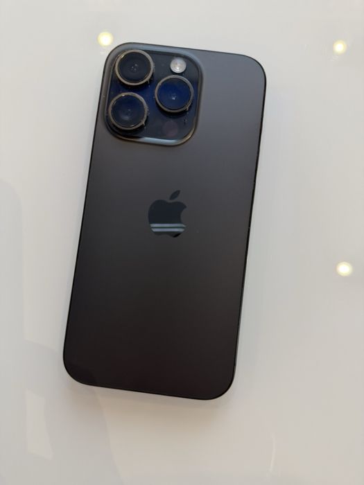 iPhone 15 Pro 128GB, Black.