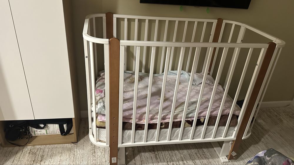 Манеж+матрас+шкаф+стульчик