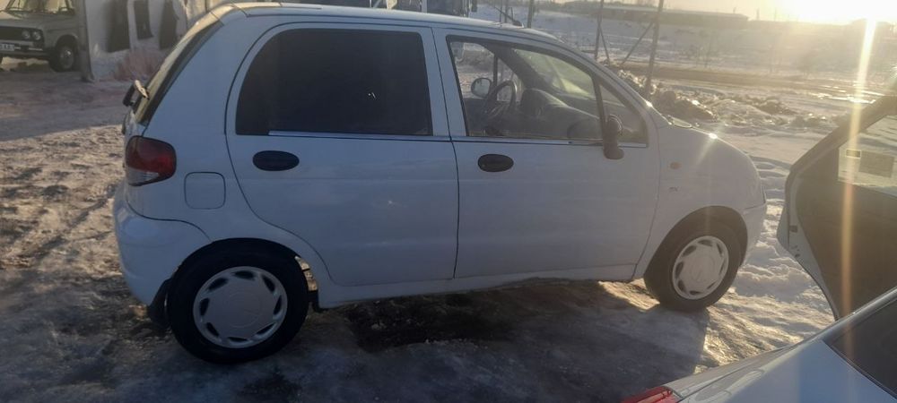 Matiz mashinasi sotiladi mashina gaz benzin yili 2004 holati yahshi sc