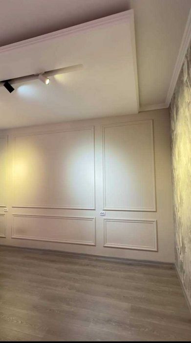 Юнусобод Тутзор 5,7 Сотки 2-этаж подвали билан