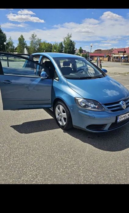 VOLKSWAGEN Golf Plus