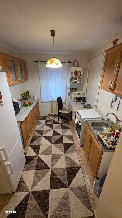 Vand ap cu 3 camere zona Orizont - Posta 4