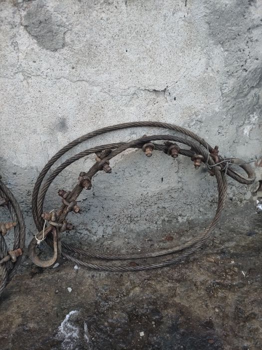 Стоманени въжета (Сапани) Ф18мм – 2 броя х 4 метра
​Описание:
Продавам