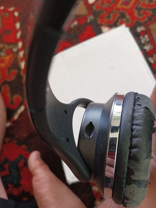 Naushnik 2 noy zur ishlidi