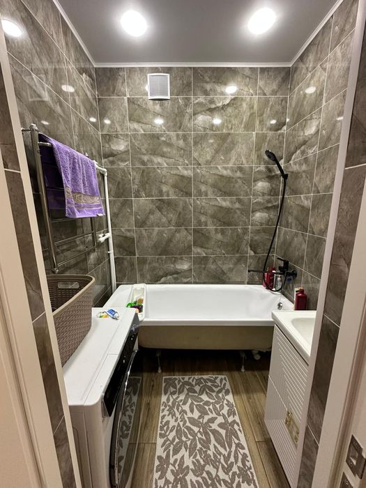 Продается 4 ком квартира