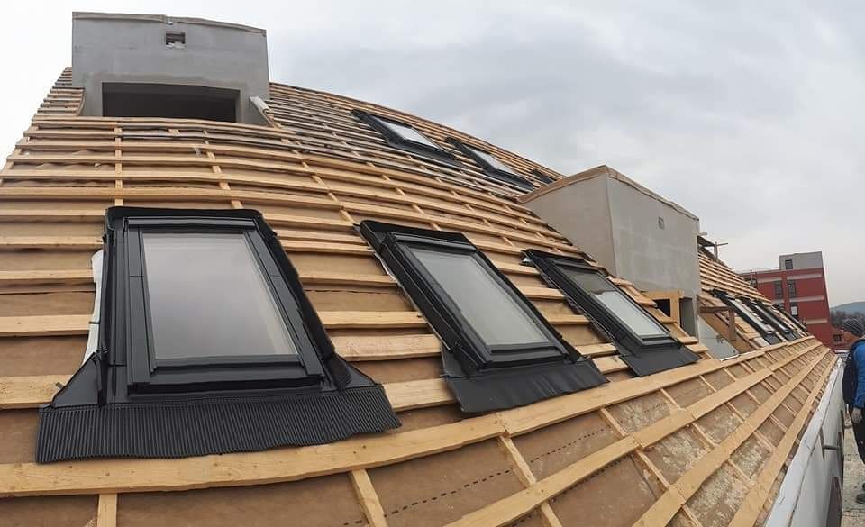 Vand ferestre mansarda velux dakea fakro