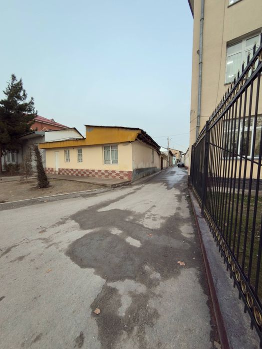 (Срочно) (сена за сотка) 1 линия Юнусабад Проспект Амир Темур шох куча