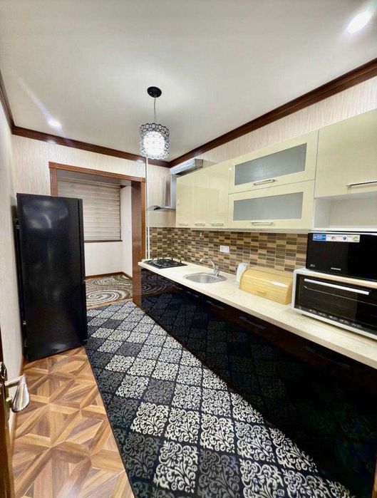 Продаётся 2-комнатная 62 м², 3/4, с арендатором (750 у.е/мес) — Ц-1