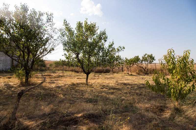 Продава се Къща в с. Бъзън, Област Русе - 240 кв.м за 563 €/кв.м - Снимка #15